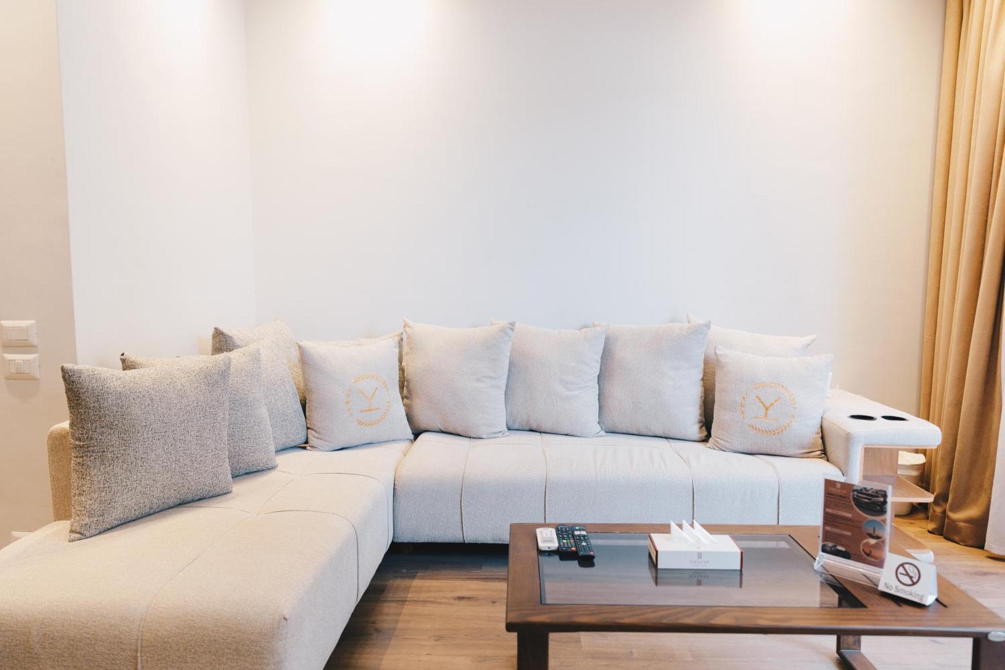 Luxurious 1 BR Apartment near Point 90 Mall✯ 开罗 外观 照片